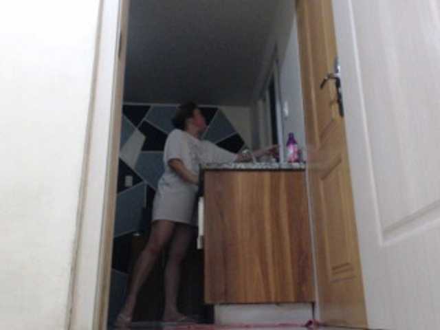 Live sex webcam photo for pussylips08 #274031577