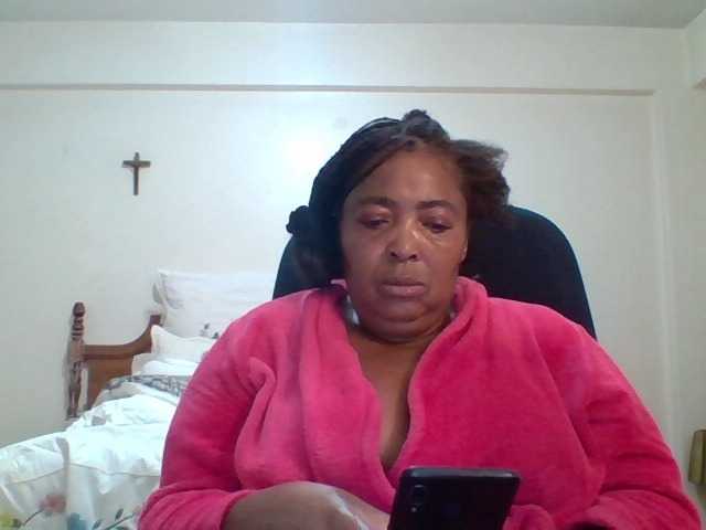 Live sex webcam photo for pussylips53 #290285127