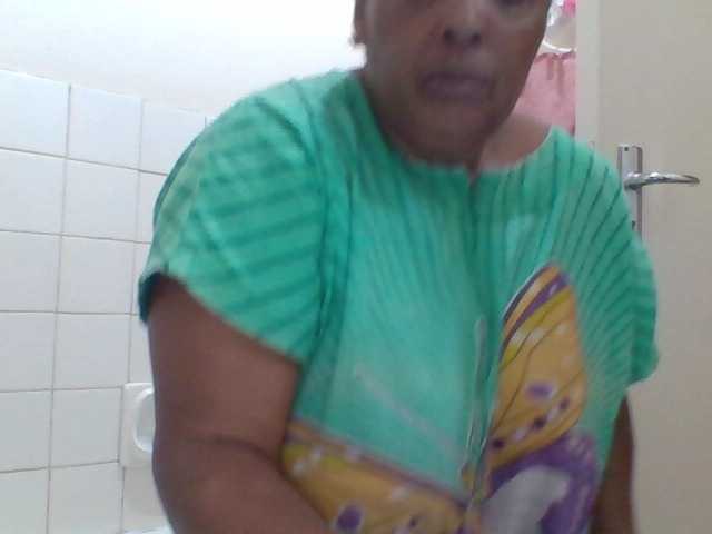 Live sex webcam photo for pussylips53 #290329010