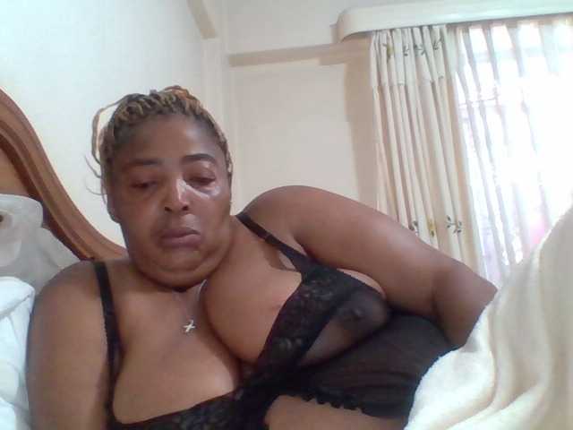 Live sex webcam photo for pussylips53 #290391856