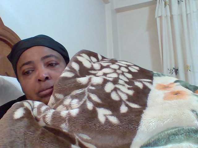 Live sex webcam photo for pussylips53 #291344328