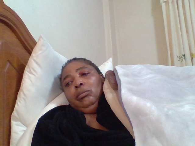 Live sex webcam photo for pussylips53 #291375861