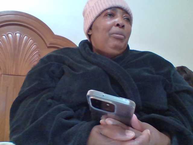 Live sex webcam photo for pussylips53 #291378603