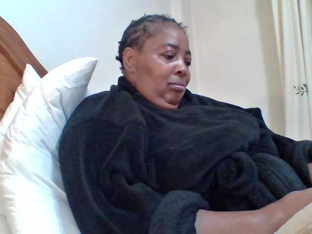 Live sex webcam photo for pussylips53 #291389442