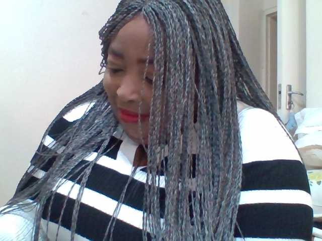 Live sex webcam photo for pussylips53 #291589644