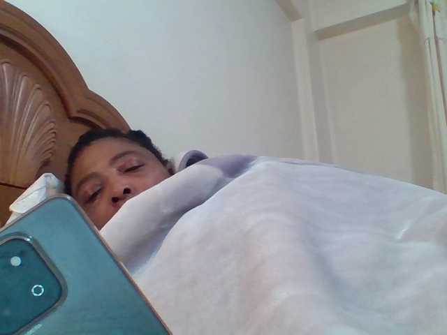 Live sex webcam photo for pussylips53 #291679370