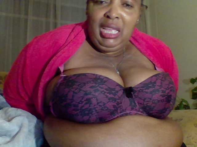 Live sex webcam photo for pussylips53 #291722261