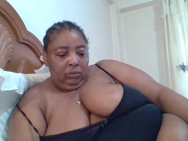 Live sex webcam photo for pussylips53 #291796063