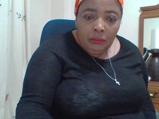 Live sex webcam photo for pussylips53 #291846658