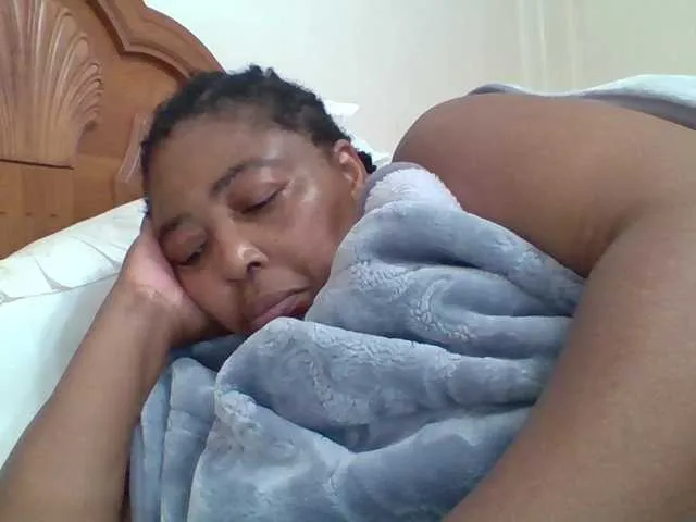 Live sex webcam photo for pussylips53 #291953067