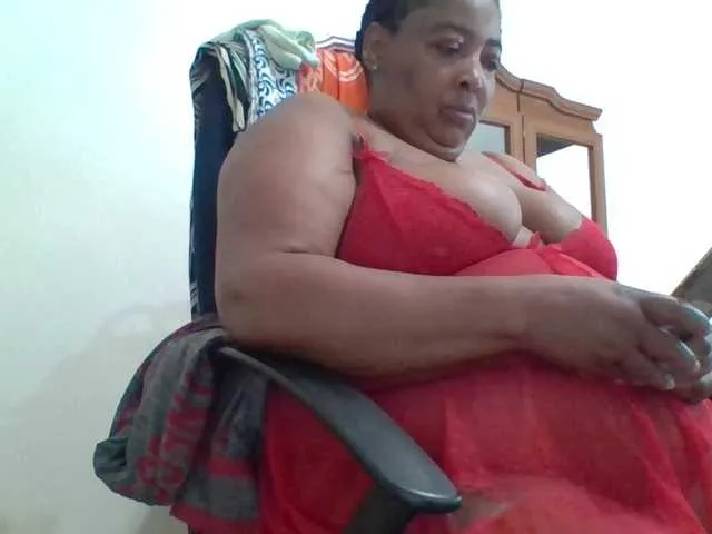 Live sex webcam photo for pussylips53 #291956143