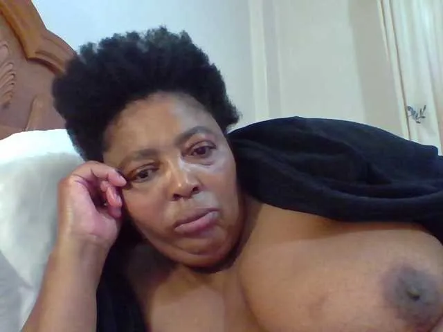 Live sex webcam photo for pussylips53 #292046651