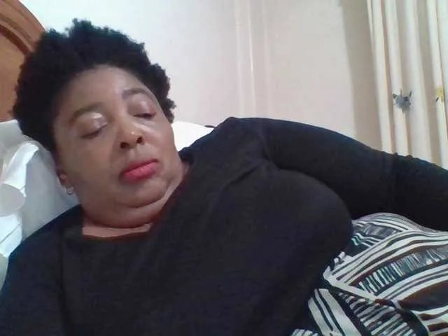 Live sex webcam photo for pussylips53 #292050154