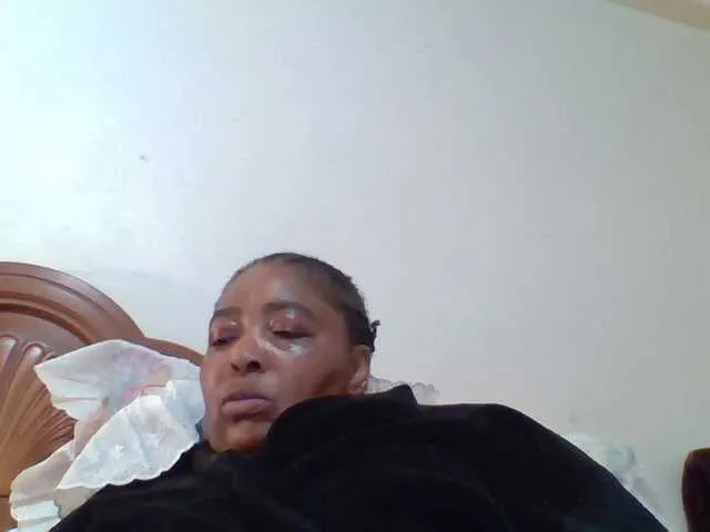 Live sex webcam photo for pussylips53 #292170753