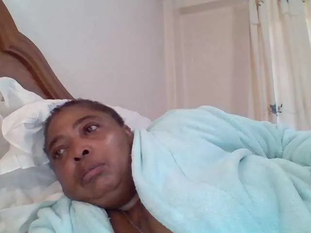 Live sex webcam photo for pussylips53 #292445642