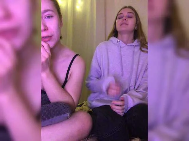 Live sex webcam photo for pussyponia #271956422
