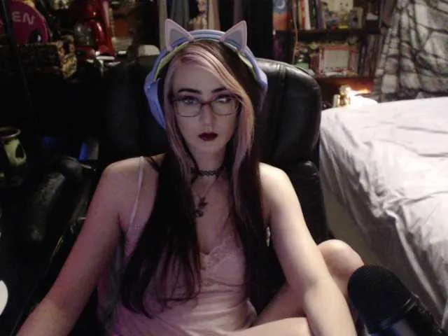 Live sex webcam photo for pussyxpaladin #290933477