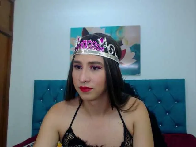 Live sex webcam photo for queena-24 #273673890