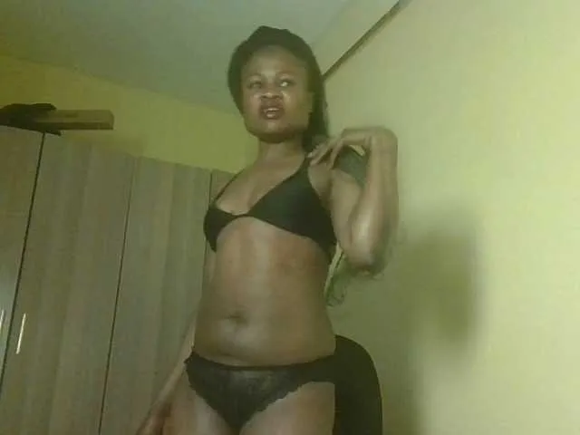 Live sex webcam photo for queenivy #291948998