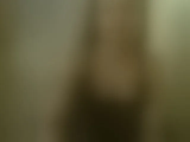 Live sex webcam photo for queenivy #292357920