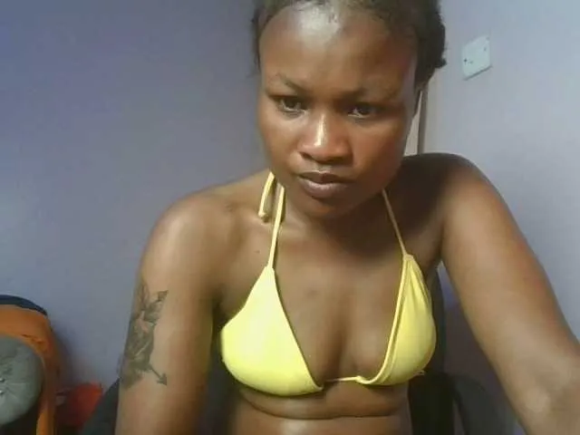 Live sex webcam photo for queenivy #292595571