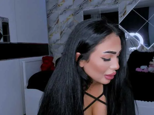 Live sex webcam photo for queenmeryem #291012103