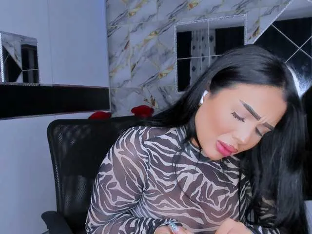 Live sex webcam photo for queenmeryem #291128342