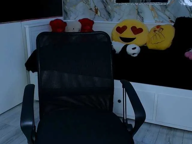 Live sex webcam photo for queenmeryem #292298266