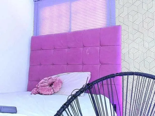 Live sex webcam photo for quianna-1