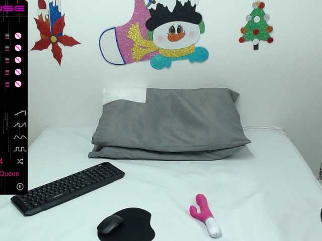 Live sex webcam photo for rachealwhite #271778350