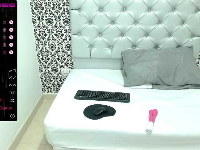 Live sex webcam photo for rachealwhite #272625700