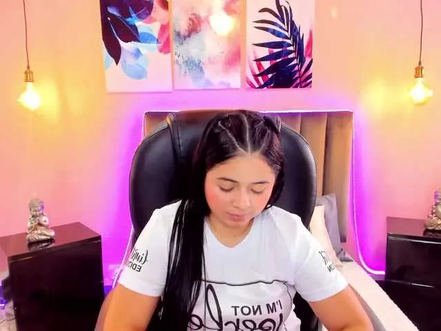 Live sex webcam photo for rachellwhatts #274393526