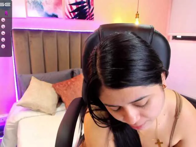 Live sex webcam photo for rachellwhatts #274504224