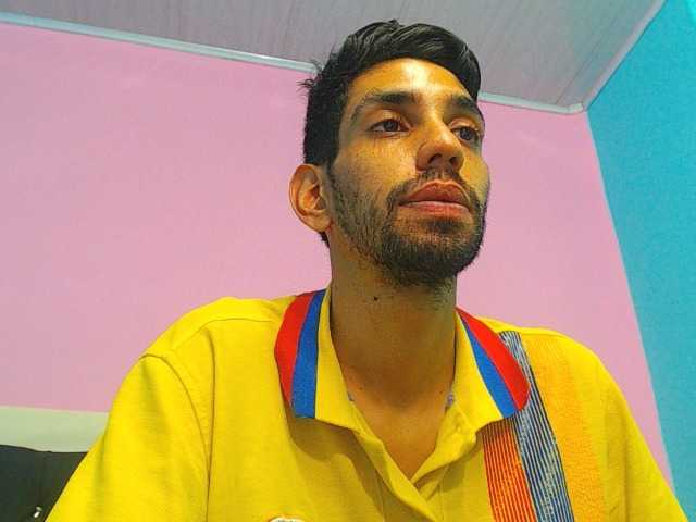 Live sex webcam photo for ramdyhoth #277688096