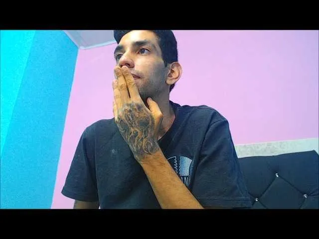 Live sex webcam photo for ramdyhoth #277762681