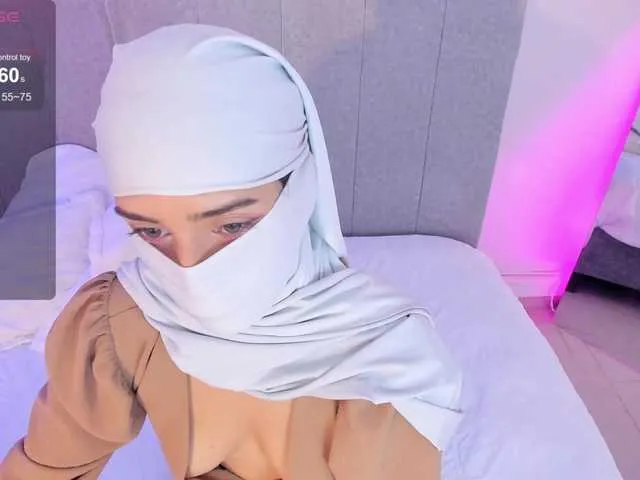 Live sex webcam photo for rawiya #290132912