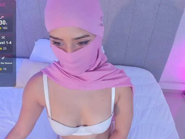 Live sex webcam photo for rawiya #290155768