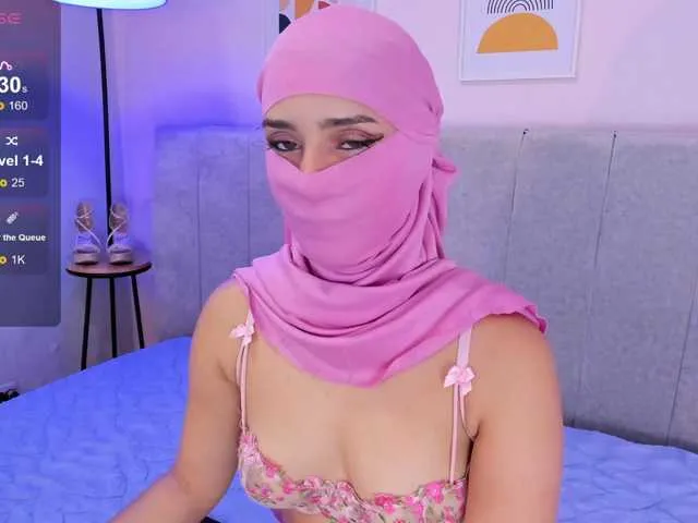 Live sex webcam photo for rawiya #290374815