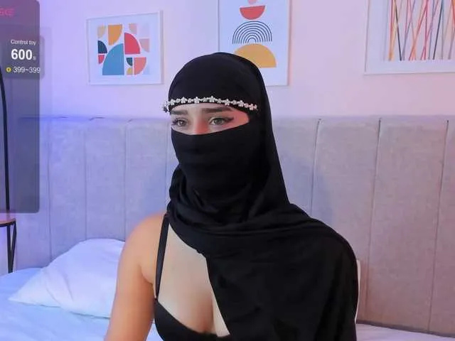 Live sex webcam photo for rawiya #290621396