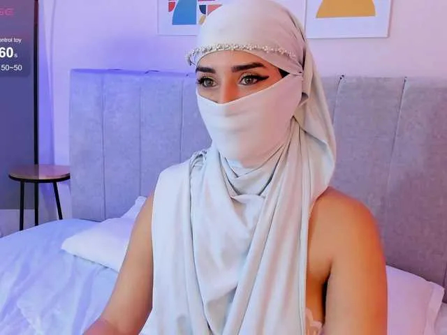 Live sex webcam photo for rawiya #290943912