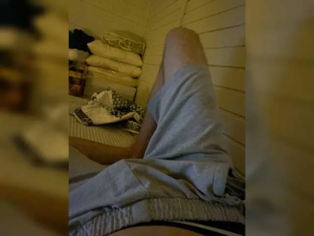Live sex webcam photo for real-maksim #275520925