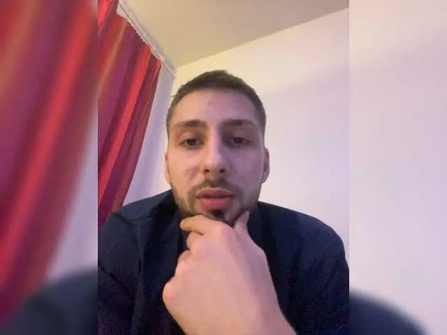 Live sex webcam photo for real-maksim #276956858