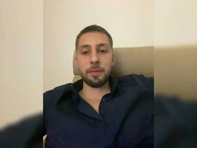 Live sex webcam photo for real-maksim #277006090