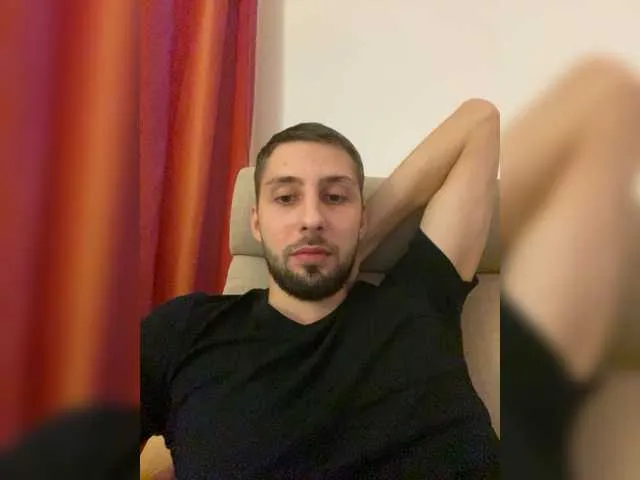 Live sex webcam photo for real-maksim #277036102
