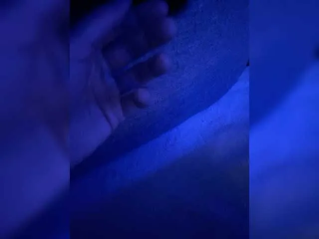 Live sex webcam photo for real-maksim #277050596