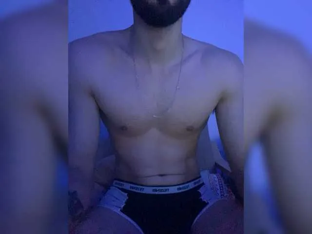 Live sex webcam photo for real-maksim #277114912