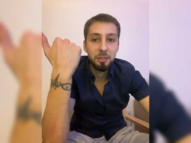 Live sex webcam photo for real-maksim #277196240