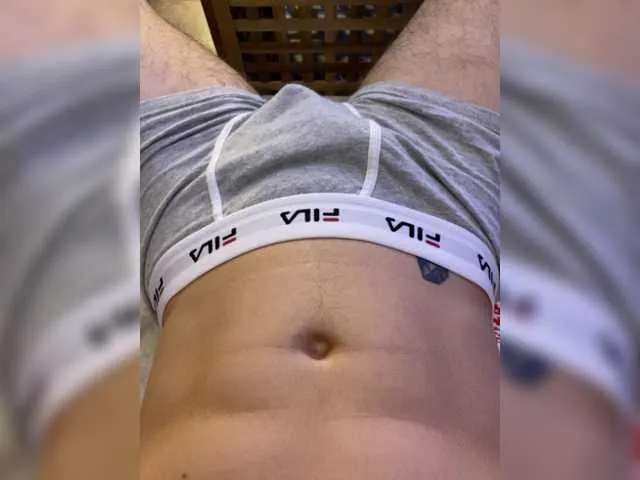 Live sex webcam photo for real-maksim #277208824