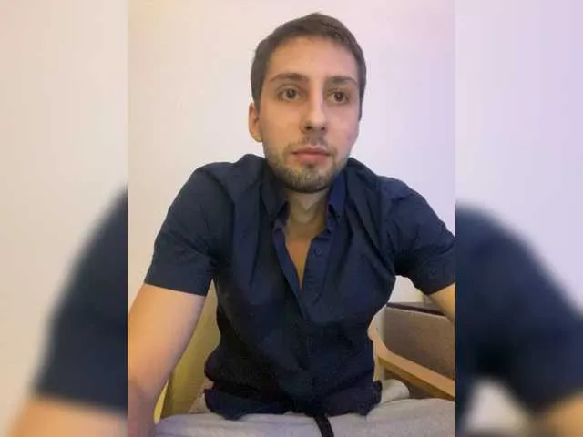 Live sex webcam photo for real-maksim #277264835