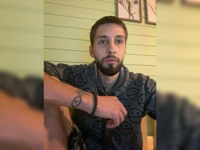 Live sex webcam photo for real-maksim #278090247